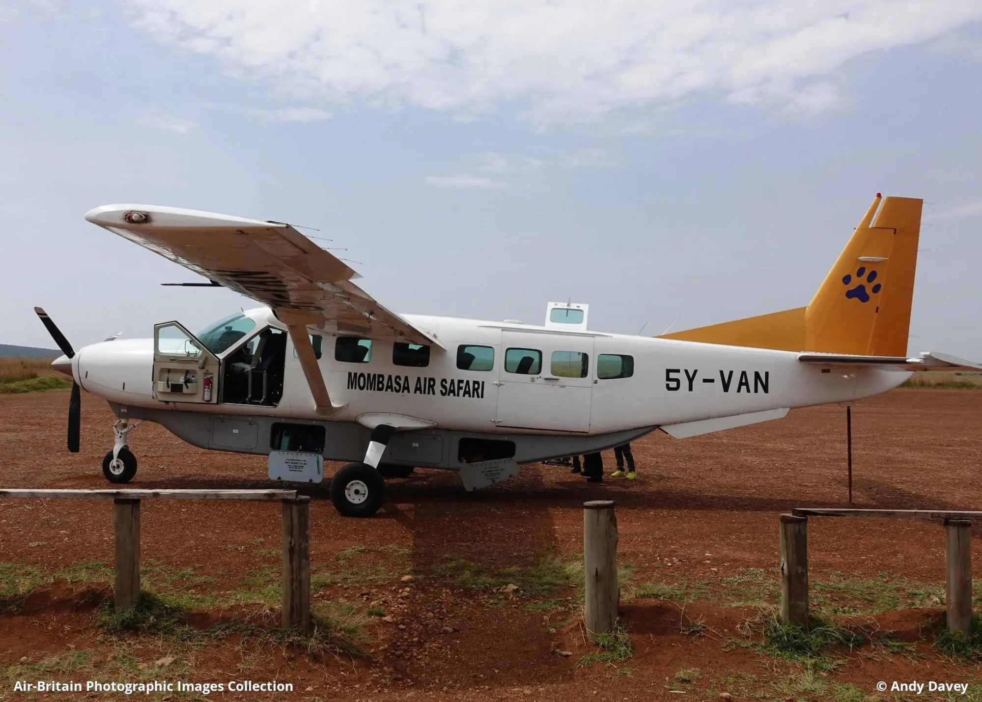 Nairobi to Masai Mara bush flight