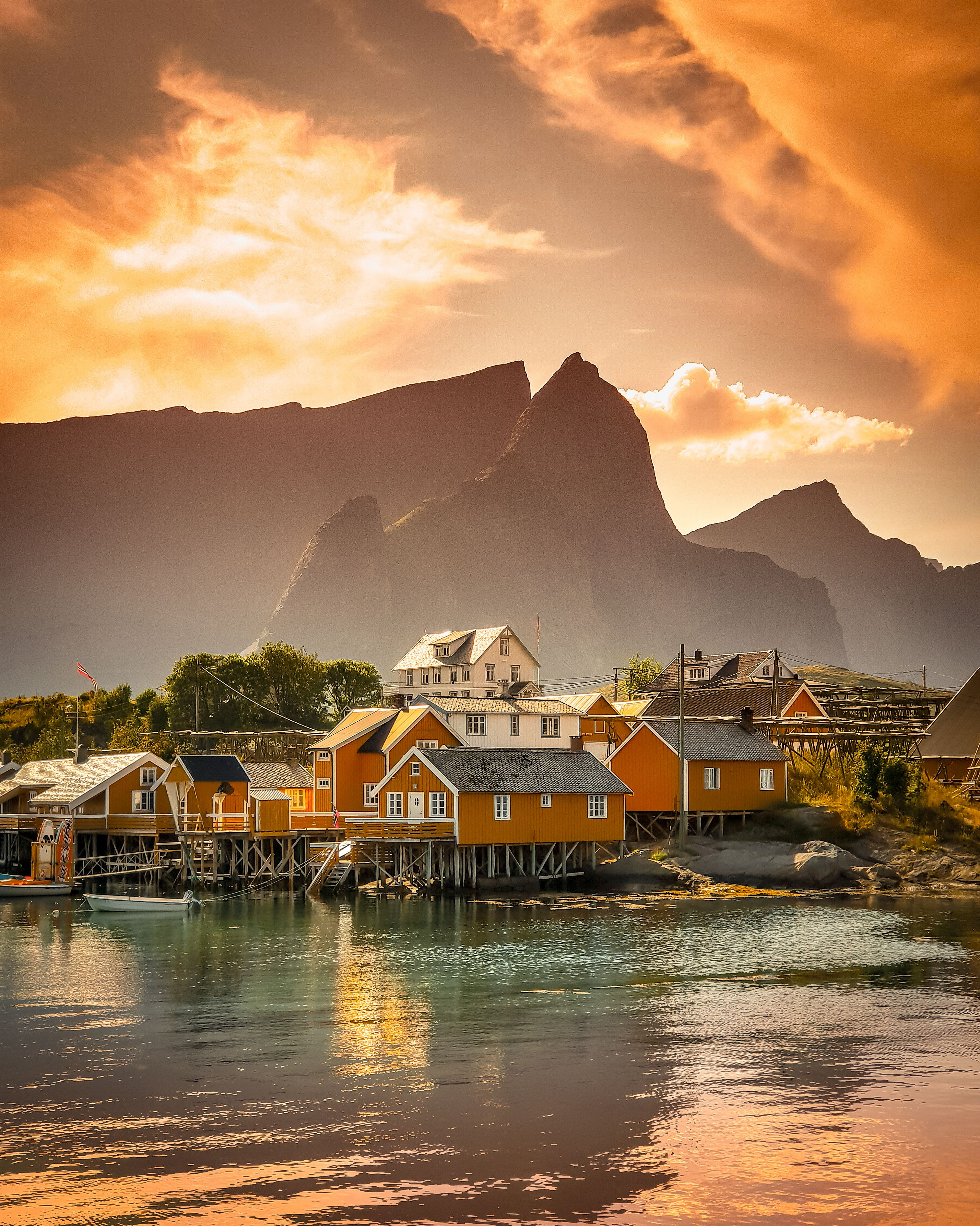 Private luxury Norway honeymoon itinerary for couples